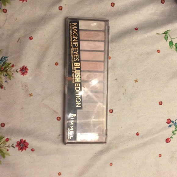Rimmel London Other - Magnifying blush Edition Rimmel London Other - Magnifying blush Edition